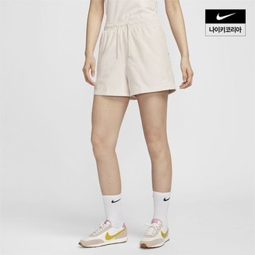 나이키 우먼스 나이키 스포츠웨어 클래식 우븐 미드라이즈 쇼츠 NIKE FV7558-104