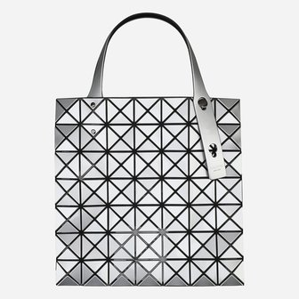 이세이미야케 [시흥점] 6S BB66AG047 91 바오바오 프리즘 토트백 실버