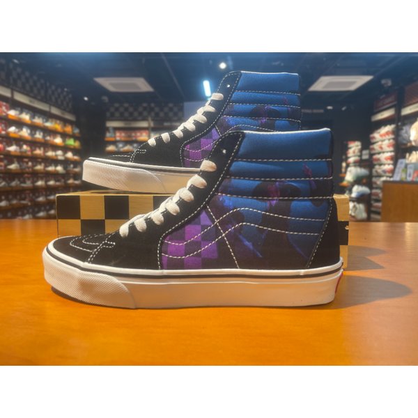 [여주점] (남여공용) 스니커즈 케이팝 데몬 헌터스 스케이트 하이 (블랙) (VN000V68Y61)