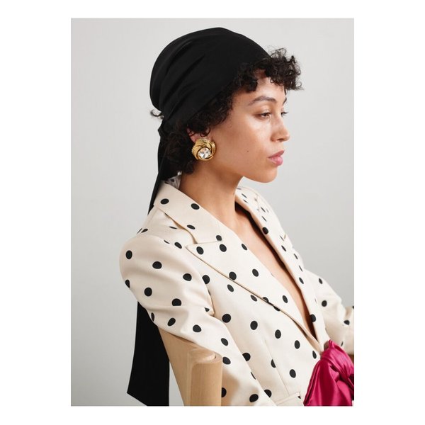 유지니아 킴 지지 새틴 헤드 스카프 블랙 1647597354144859