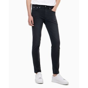 Calvin Klein Jeans 남성 모던 테이퍼핏 블랙 얼티밋 스트레치 데님(J322692)