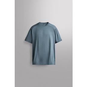 ZARA 자라 탄탄한 구조를 갖춘 기능성 티셔츠 8054 325 412