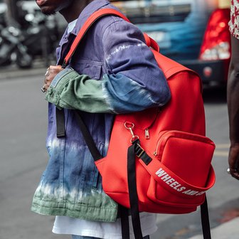 오그램 WHEELS AND CONTAINER BACKPACK -RED