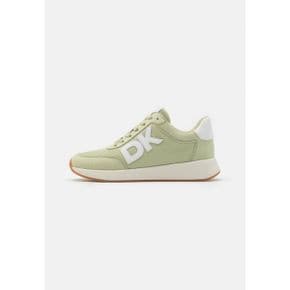 4633984 DKNY OAKS LOGO LACE UP - Trainers celadon green