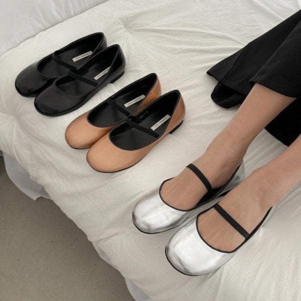 [옷자락] 여자 유광 가죽 메리제인 원스트랩 단화 플랫슈즈