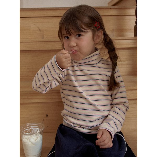 크림치즈 스트라이프 폴라티