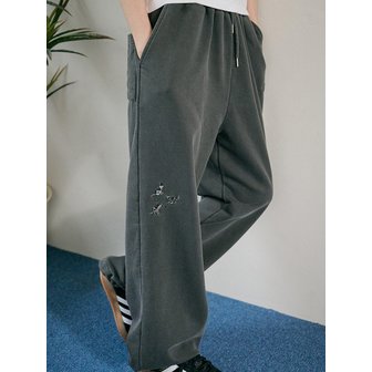 꼼파뇨 (CPGN) 애니멀 스티치 피그먼트 스웻팬츠 스모크블랙