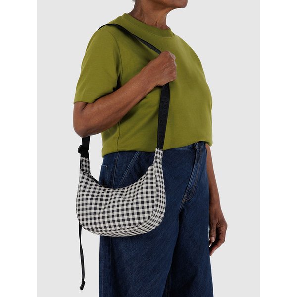[바쿠백] BAGGU 나일론 크레센트백 스몰 Black & White Gingham