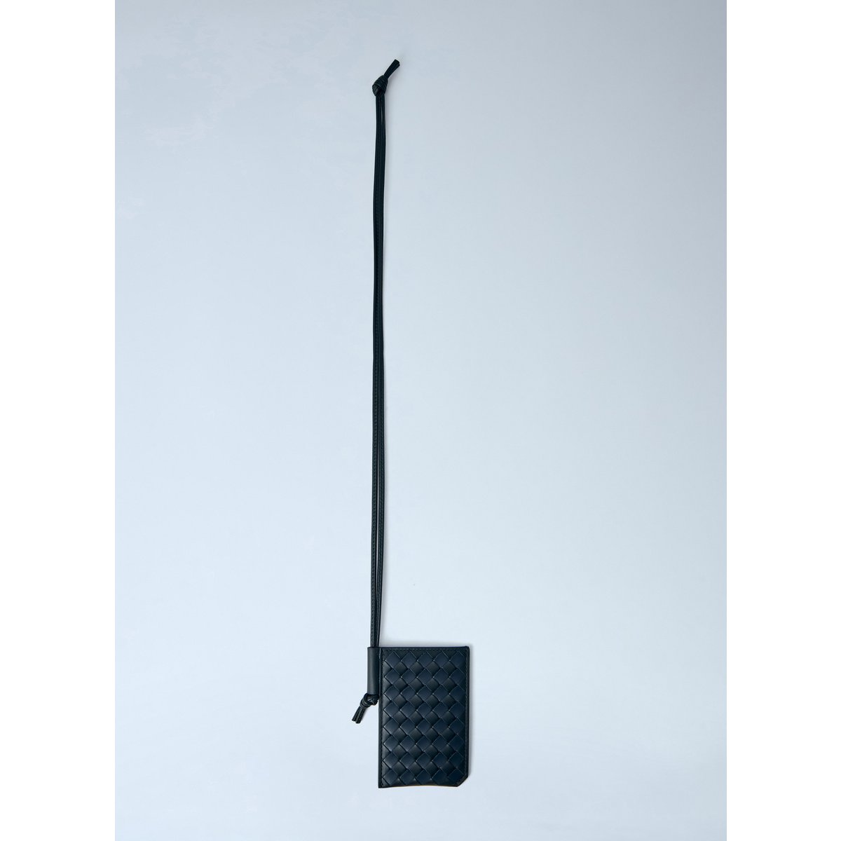 확대된 대표 Intrecciato Piccolo Badge Holder