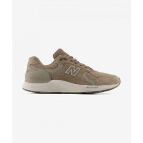 뉴발란스 NBPQGF702F 워킹 1880 V2 (2E) (BROWN)