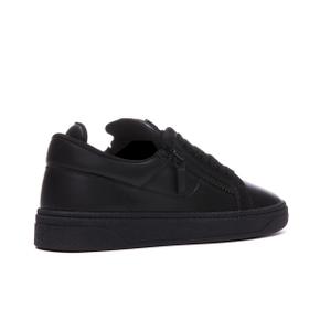 Low-Top RM30034013 Black