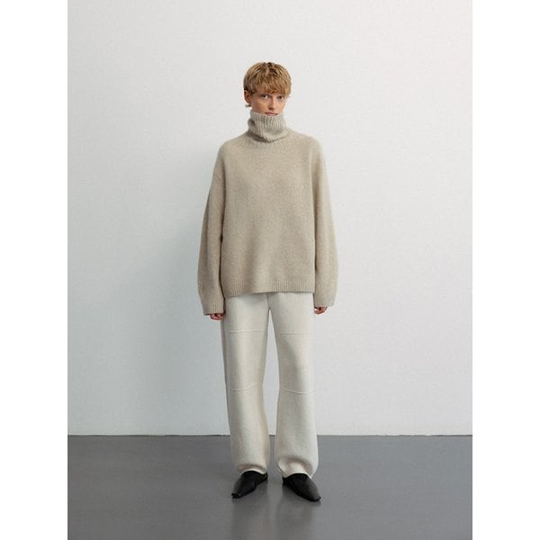 Blue fox ribbed back turtleneck pullover_Bagel