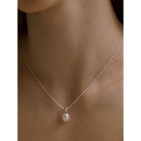 LEAF DROP PEARL NECKLACE