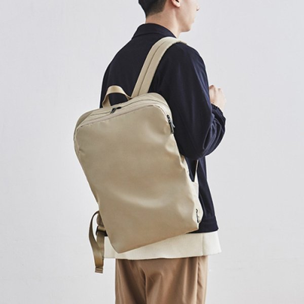 확대된 대표 HEN SLIM BACKPACK 헨 슬림 백팩