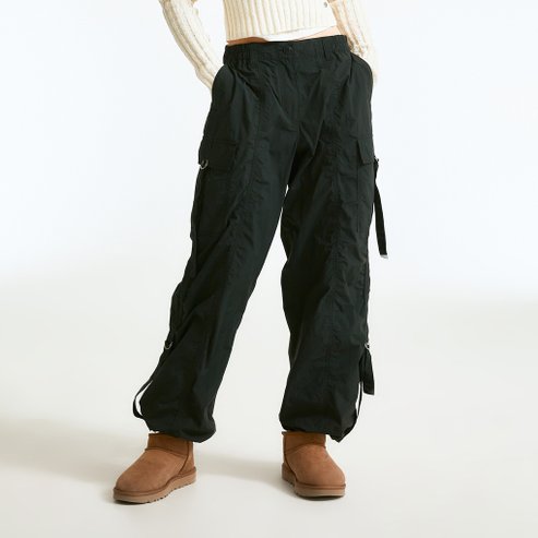 후아유 Nylon Cargo Pants WHTAE2333F