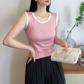 쿨터치 배색 립 골지 슬리브리스 탑_P393400710