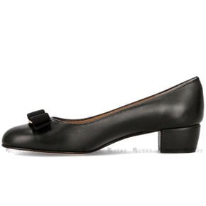 [부산점] 바라 보우 공지상품 h_VARA 1 NERO 765658 페라가모 바라 펌프스 힐 여성 구두