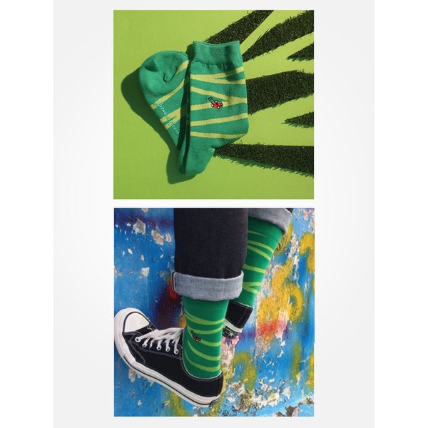 남녀 공용 자수포인트 양말 - 잔디깍기