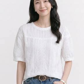 NB3144 러블리 자수 펀칭 포인트 라운드넥 반팔 블라우스
