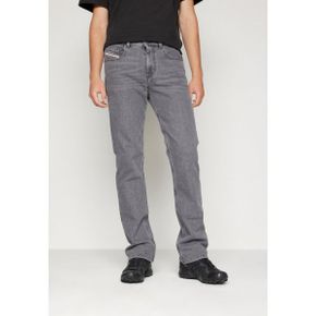 3731345 Diesel Bootcut jeans - 808N