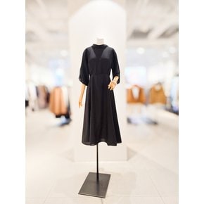 [파주점] [더아이잗컬렉션]백 리본 카울넥 플레어 원피스 CS4B0OP611