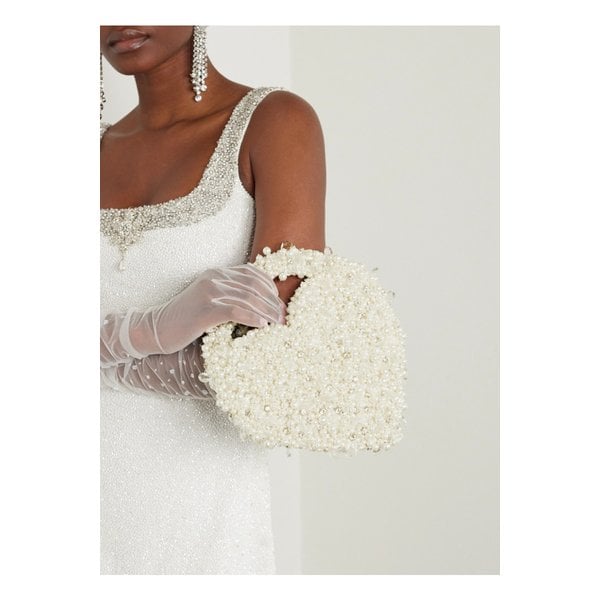 클리오 페피아트 하트 크리스털 인조 진주 장식 새틴 토트 아이보리 1647597337856719