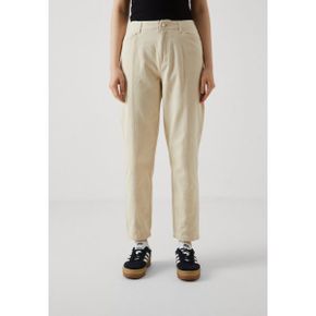 4617792 JDY JDYZIZZY CARROT - Chinos irish cream