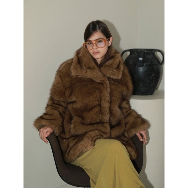 Pansy furry coat (brown)