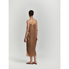 [DE BASE] SILK SLIP DRESS_CAMEL