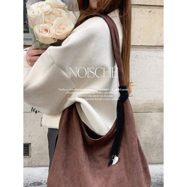 Lien Heart Necklace / BLACK