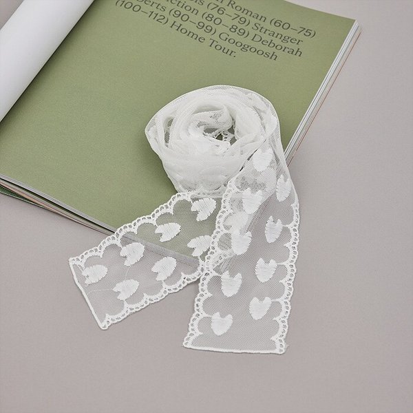 [올리비에스클로젯] 하트 레이스 시스루 커치프 헤어밴드_O2604AC011B