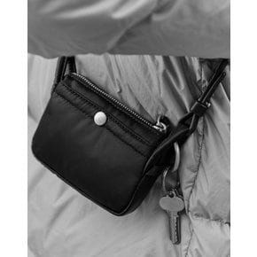 [26FW] [HIS][남녀공용]블랙 나일론 미니크로스백(파우치 겸용) HJBA6F903BK
