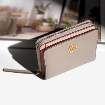 토리버치 로빈슨 바이폴드 반지갑 88731-082 Tory Burch Robinson Bi-Fold Wallet