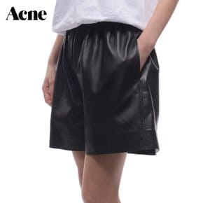 [QR인증][15년S/S]ACNE 여성 SALT 레더 숏팬츠 SALT_1AL146_900_15S P17314