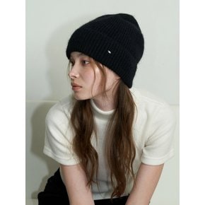 kinda angora beanie - black