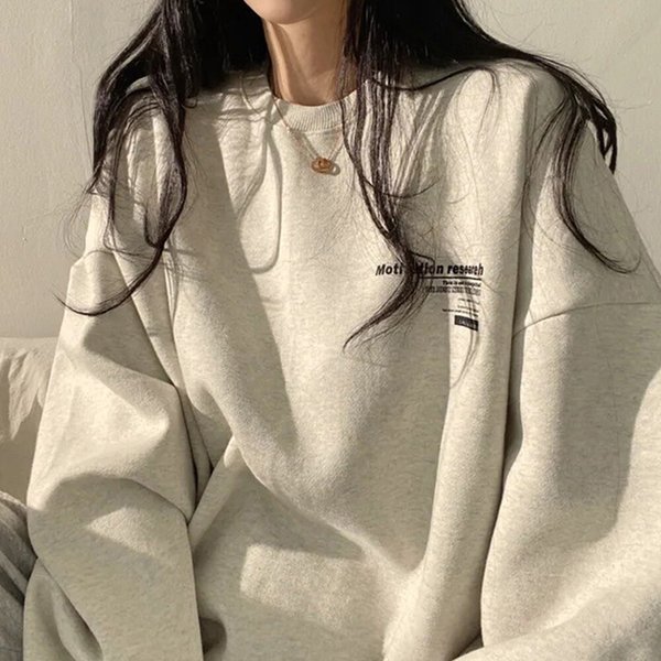 여자 오버 레터링 라운드 심플 맨투맨 DMSW-TSS-SLKTA15-베이지