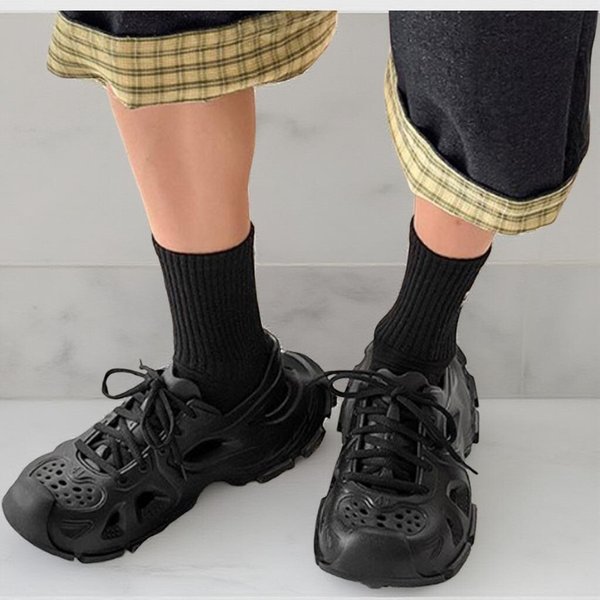 [옷자락] 여성 여름 물놀이 스포츠 컷아웃 비치 샌들