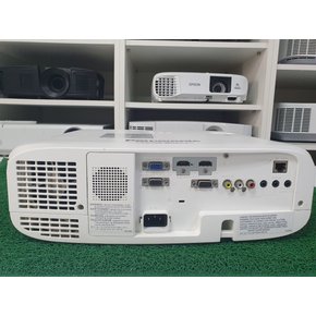 파라소닉 PT - VZ570 중고빔프로젝터