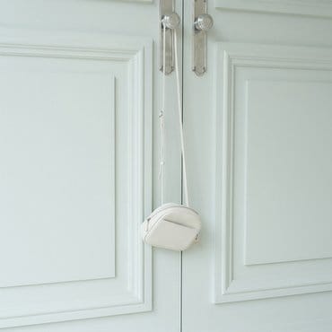 킨더살몬 Sofie Crossbody Bag White-Hud