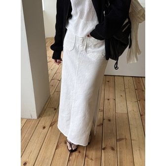 루몽드 [2th reorder]출고예정일 04/02 프린지 데님 롱 스커트