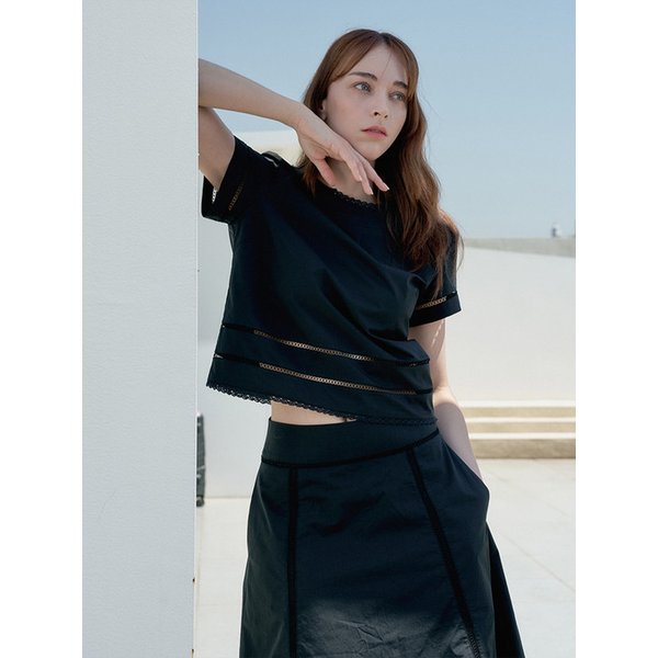 레이스 디테일 라인 블라우스 스커트 셋업 - 화이트/블랙