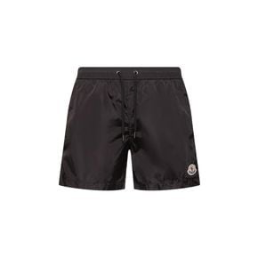 25 SS 몽클레어 남성 Logo patch nylon swim shorts 81I 3EU040 TP718343482 123677694