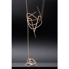 Dancing Objet No.19 Necklace