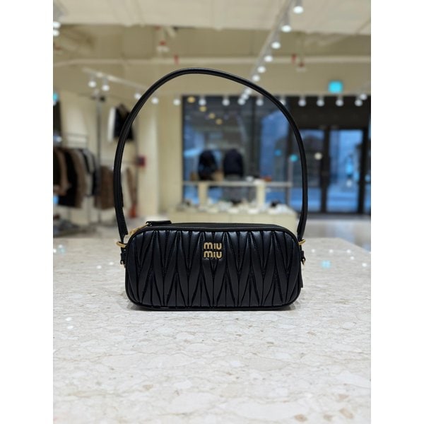 [시흥점] 여성 마테라쎄 나파 파우치 숄더백 5NE024-AFPP-F0002