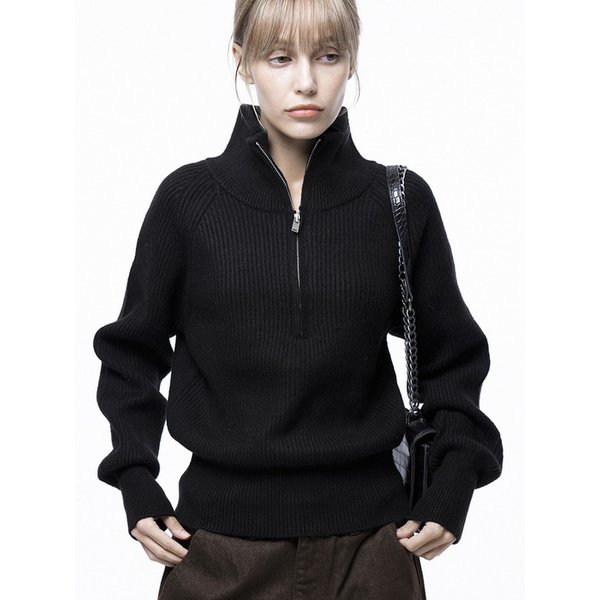 Soft Hazzy Half Zip-up Knit - Black /W243TP05BK