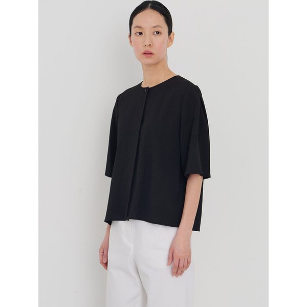 Soft sheer pleats top black