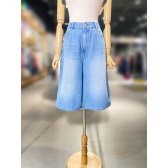 베네통 [여주점] 로고 자수 버뮤다 데님 팬츠 (BADPB9631)