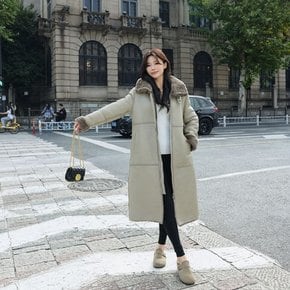 호주산 오리지널 퍼 일체형  후드 하이넥 코트