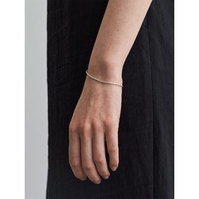 ESSENTIDE LINE BRACELET