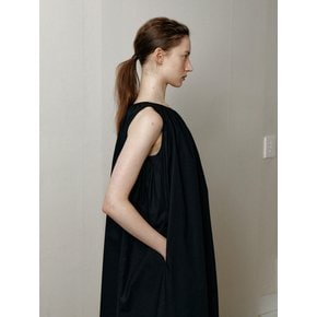 relaxed-fit shirring dress (black)
